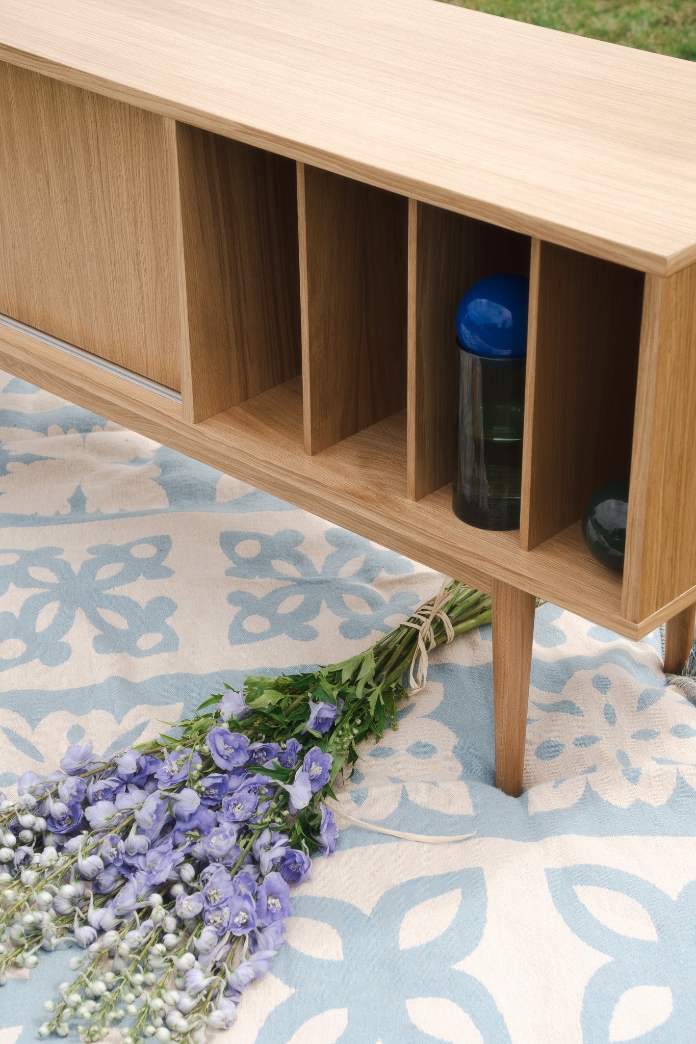 Credenza LOTV VINYL SLIDE