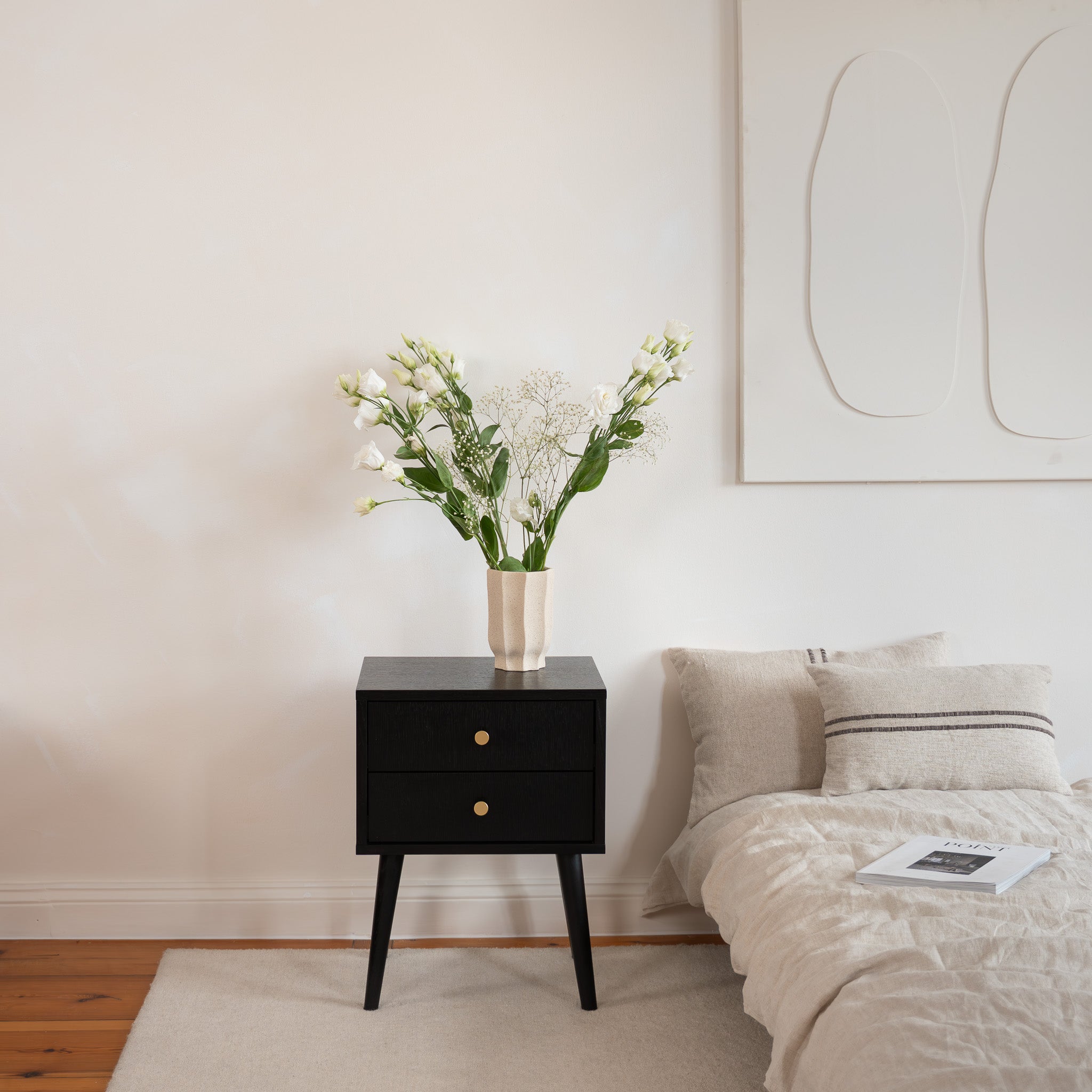 BLACKIE+ Nightstand