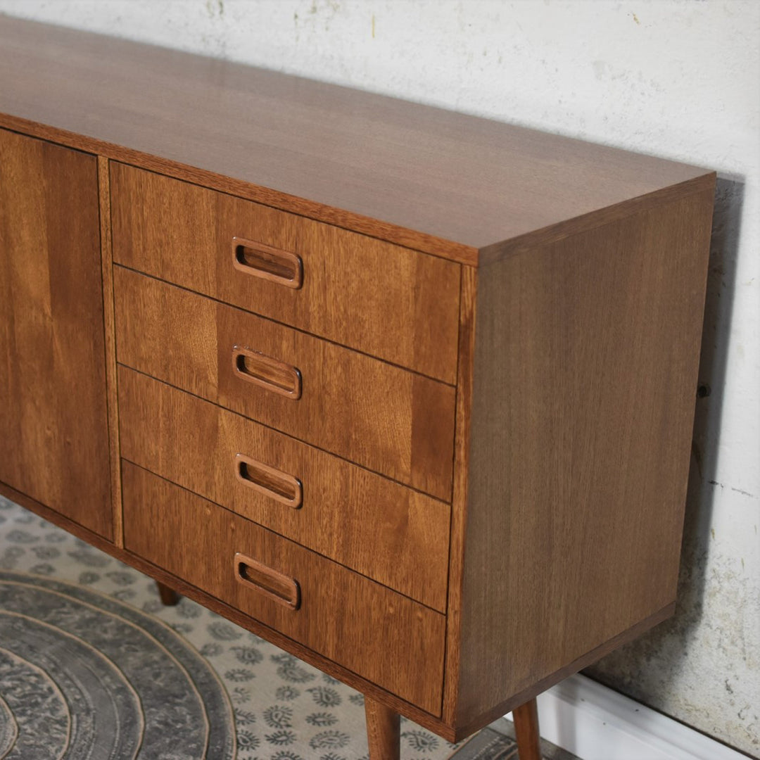 Credenza RUNO